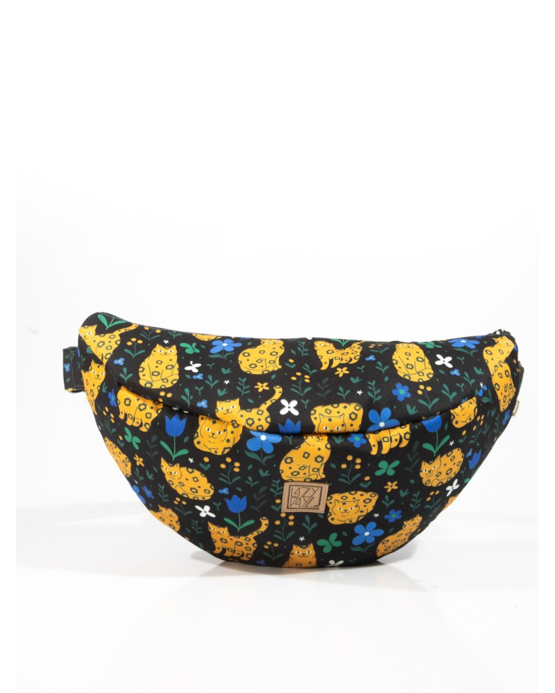 LAZYDAYZ Messenger Bag Banana XL FW26BN10 Cats